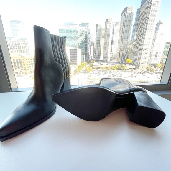 Marc Fisher Mayden Black Leather Sleek Western Pointed Leather Boots Size 10 - Picture 1 of 5